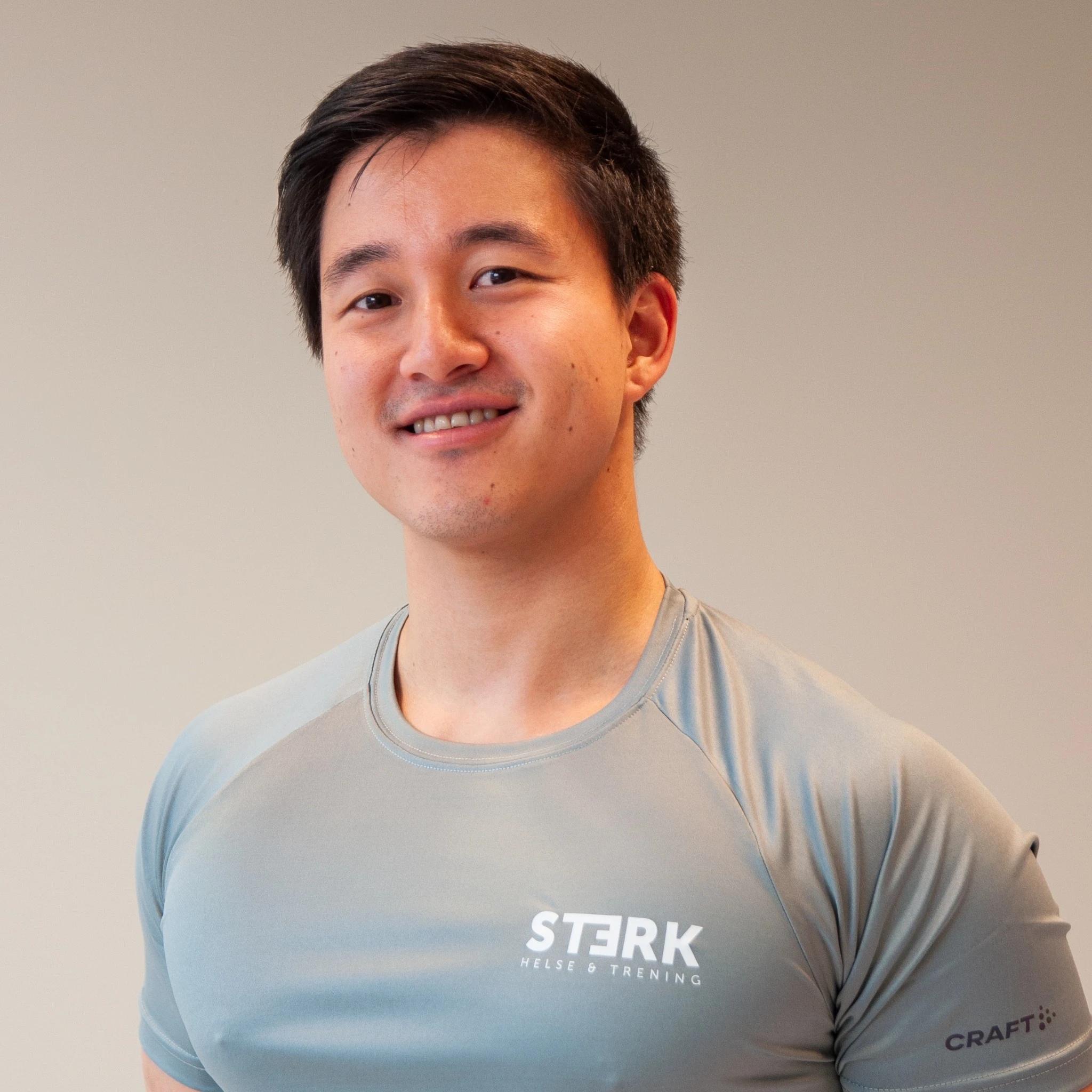 Portrett av personlig trener Benjamin Solheim ved STERK Hasle